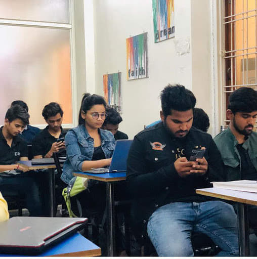 Mirakuru Digital Marketing Education classroom photo 1